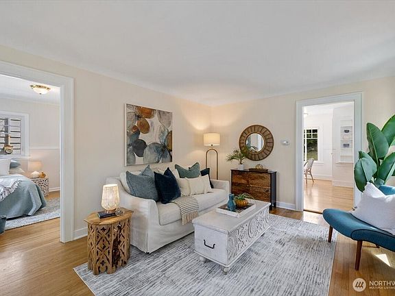 4th image of 7528 14th Avenue SW