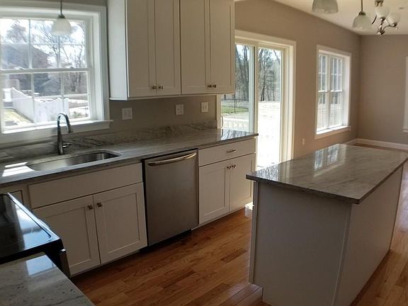 2nd image of 1 Sorrento Ln