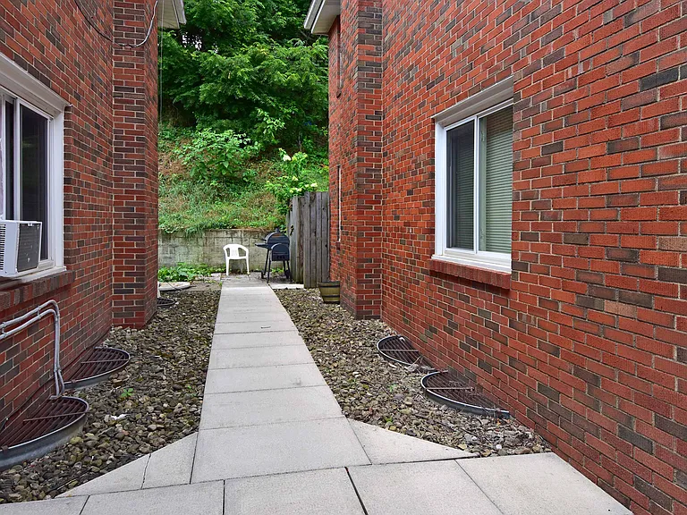 3152 Glendale Ave #1 — Photo 18