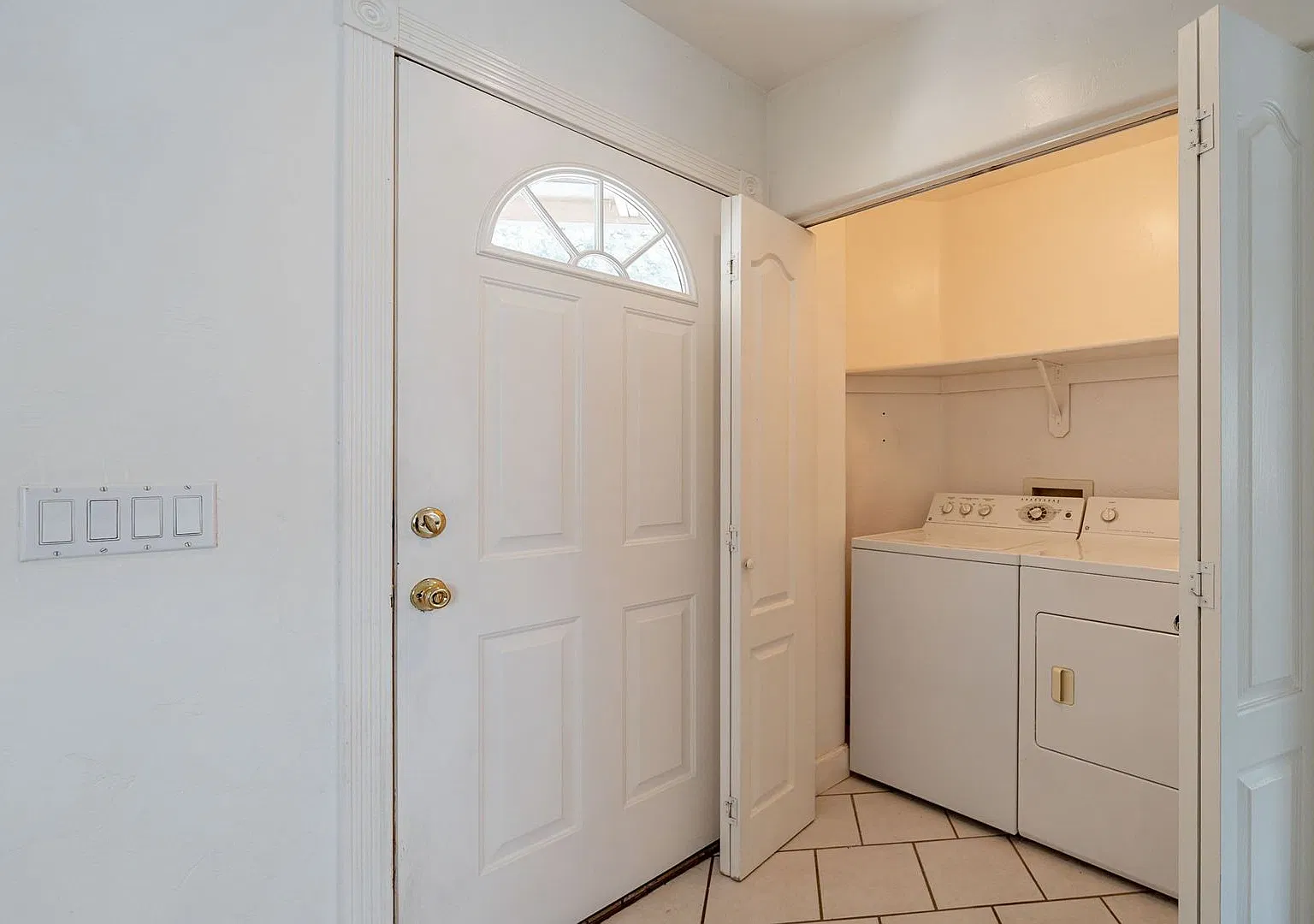 2106 N. Mountain Ave. — Photo 4
