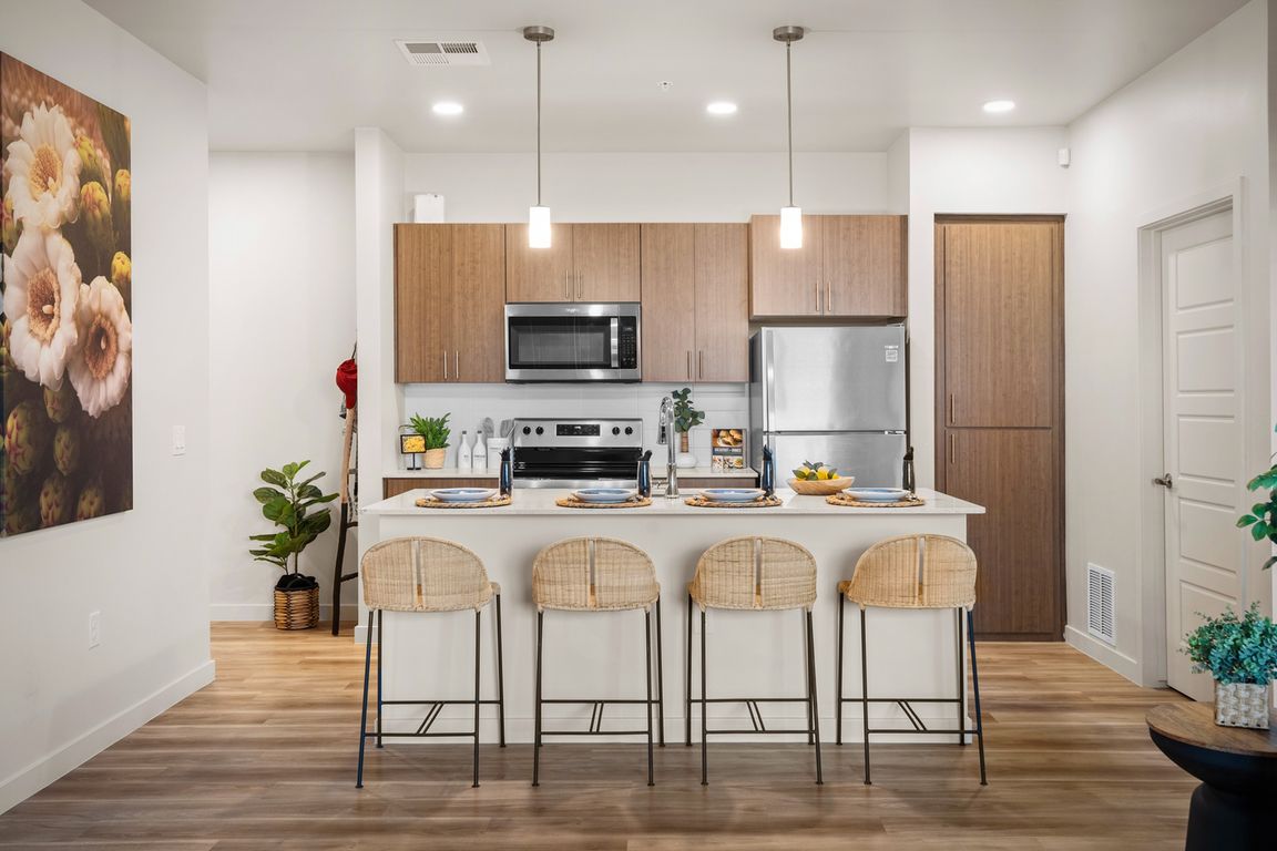 Kitchen Islands