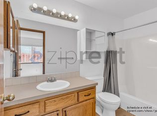 1526 NE 68th Ave, Portland, OR 97213