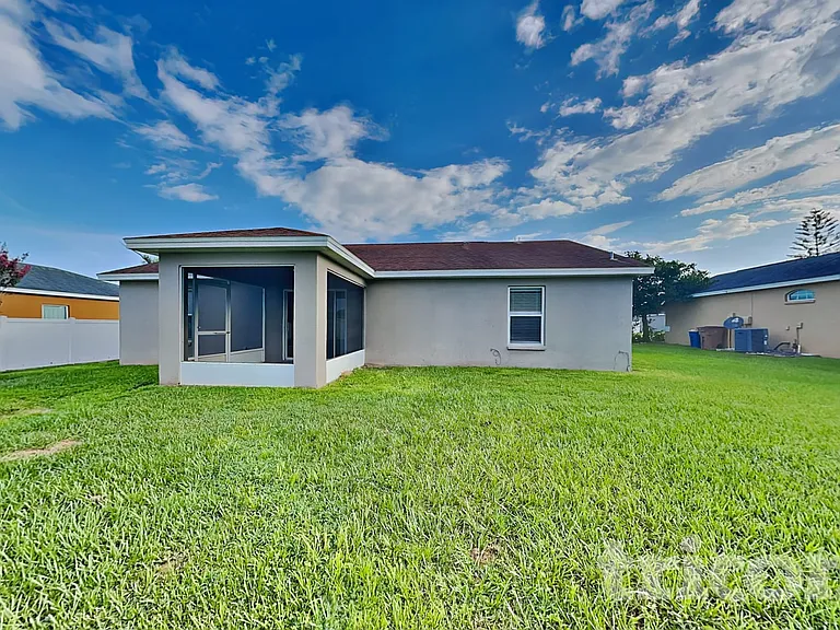2075 Sunflower St — Photo 16