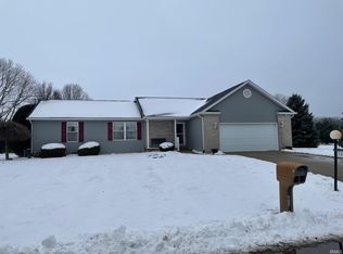 11866 Redbud Dr, Plymouth, IN 46563