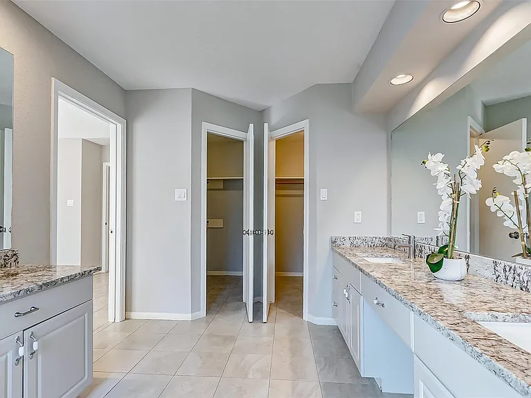 21623 Park Valley Dr — Photo 21