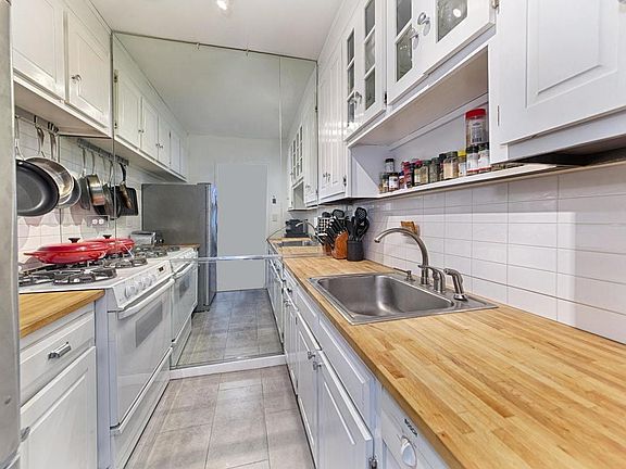 4th image of 303 E 57th St APT 19C