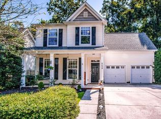 9420 Greenbank Ct, Charlotte, NC 28214
