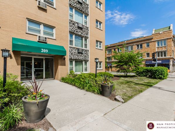 209 S Oak Park Ave, Oak Park, IL