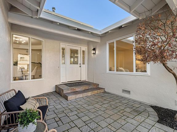 4th image of 876 Lurline Dr