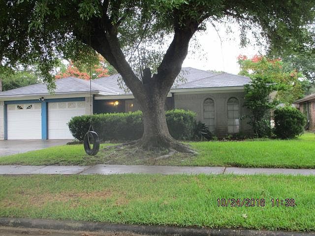 2nd image of 758 Seacliff Dr