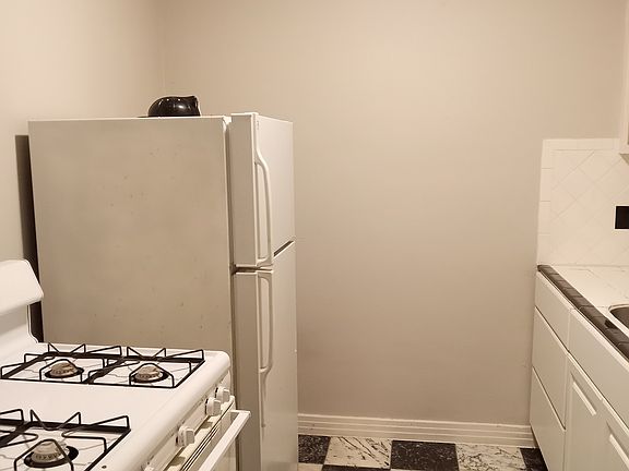 3rd image of 508 Madison St #3