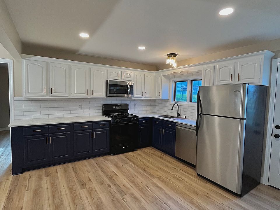 1st image of 456 Westgate Blvd
