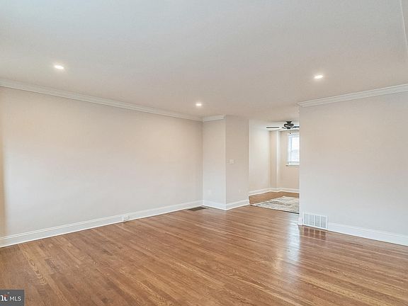 5th image of 3847 Brunswick Ave