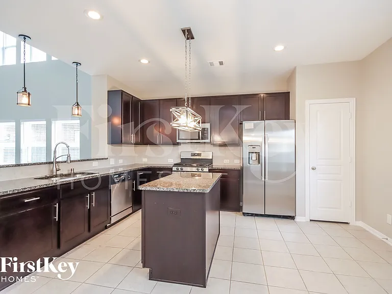 10002 Chase Ct — Photo 5