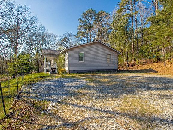 3rd image of 2817 Beauchamp Rd