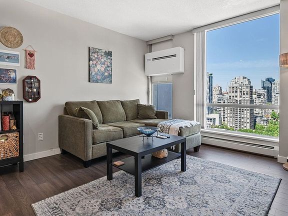 3rd image of 1008 Cambie St #2801