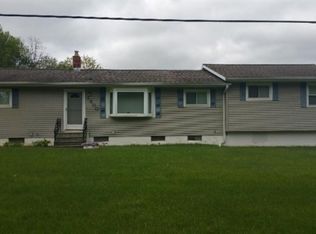 1500 Gilletts Lake Rd, Jackson, MI 49201