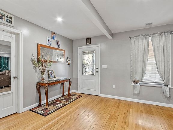 2nd image of 38 Burdette Rd