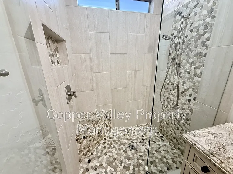 2606 W Florentine Rd — Photo 8