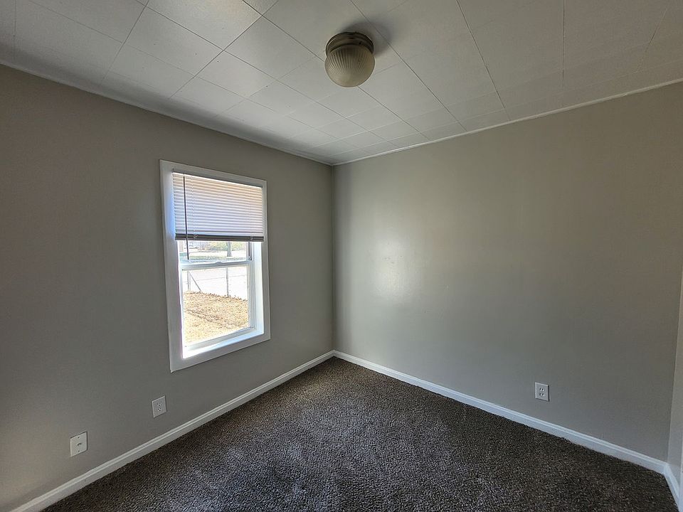 1st image of 1945 S Palisade Ave #1945