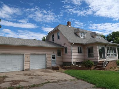 10 3rd Ave, Arthur, ND, 58006