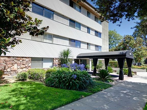 5th image of 400 S Los Robles Ave Unit 206