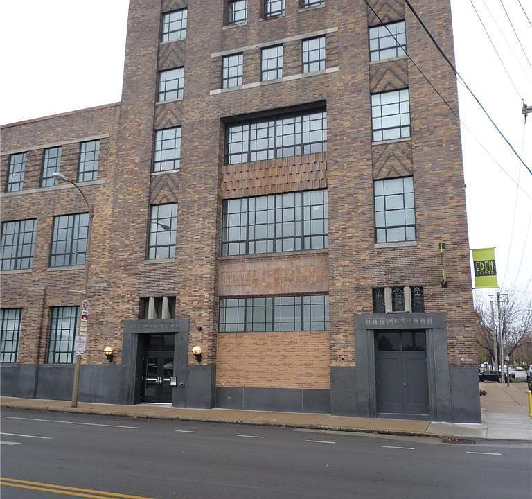 1st image of 1720 Chouteau 107