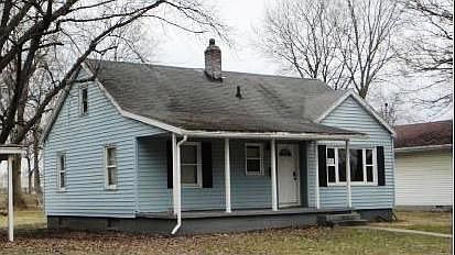 2nd image of 225 W Locust St