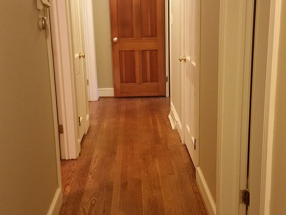 4th image of 1715 Jonestown Rd