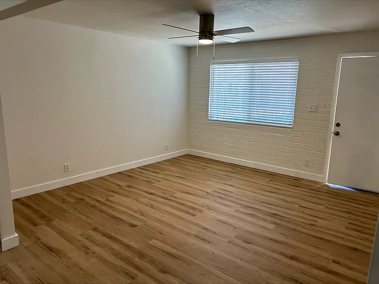 3421 N Paiute Way #2 — Photo 8