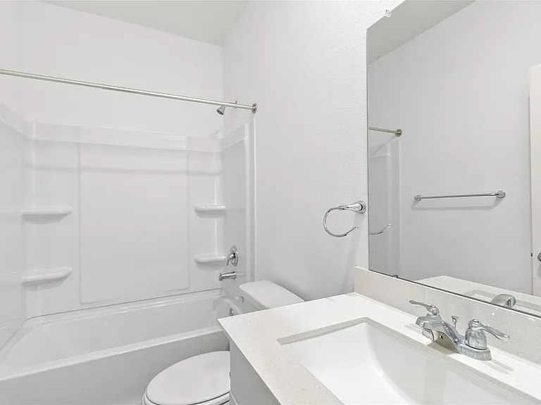 3602 Admiralty Dr — Photo 12