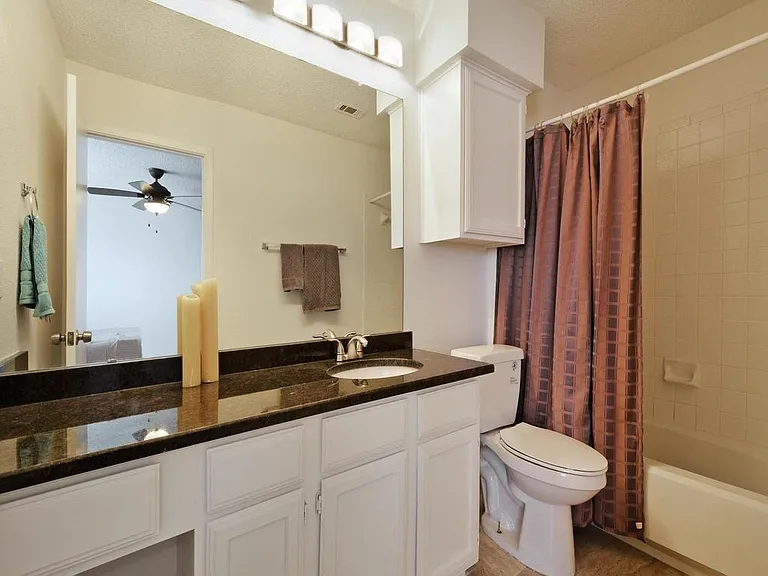 3805 Tattershall Ln — Photo 10