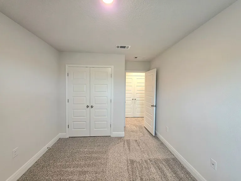 4006 Pendragon Cir — Photo 11