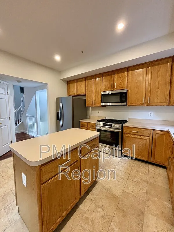 Building Photo - 20800 Mountain Lake Ter