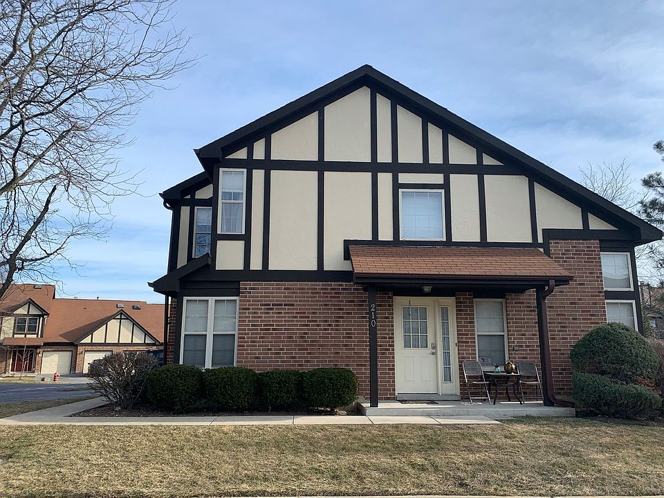 1st image of 210 Stoneybrook Ln #8B