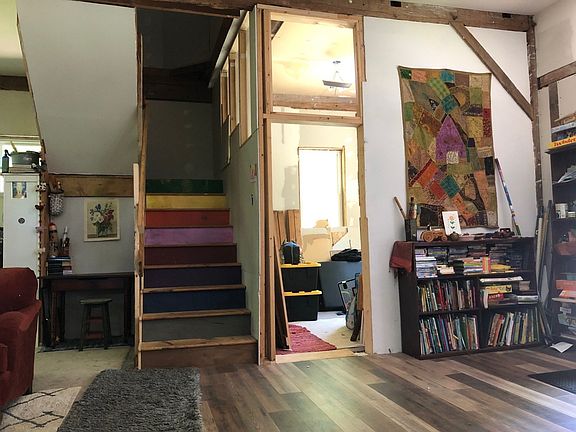 4th image of Lots 5