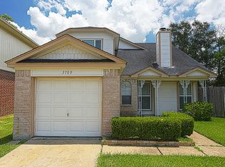 3709 Riverside Dr, Pearland, TX 77581