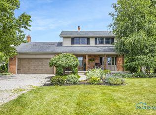 23084 Dunbridge Rd, Perrysburg, OH 43551