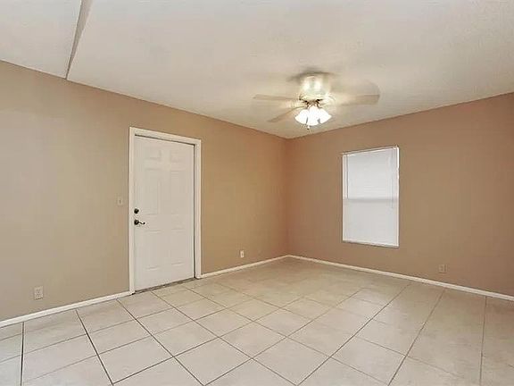 4th image of 4720 Cortez Way S