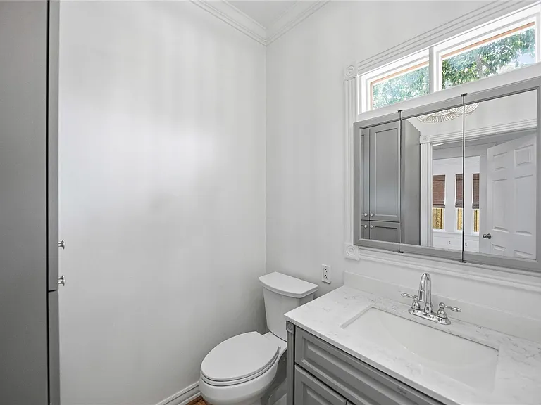 208 Archer St — Photo 20