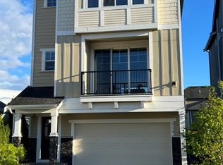 714 205th Pl SW, Lynnwood, WA 98036