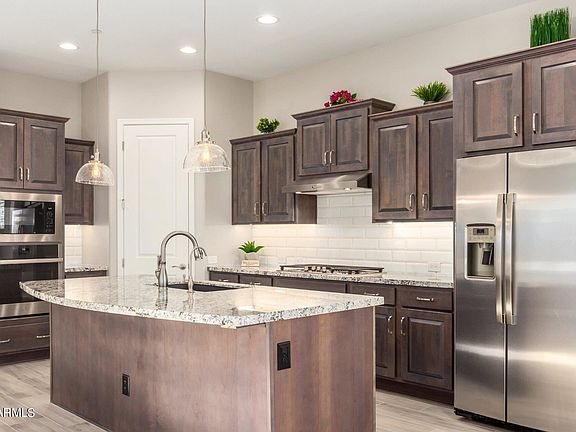 4th image of 20757 W Medlock Dr
