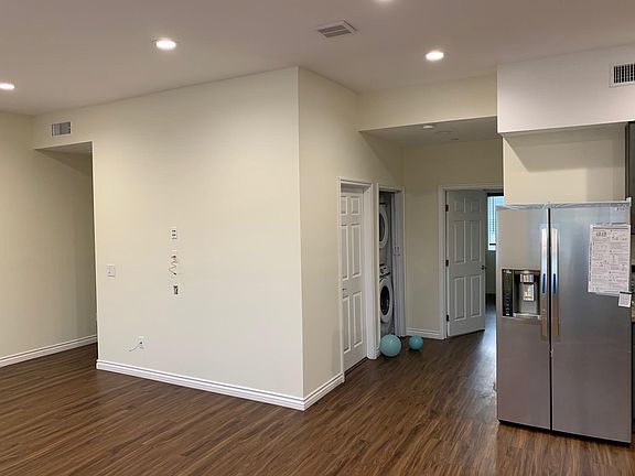 2 full bedrooms & 2 full baths. AC, Heating, & modern amenities. 29cuft fridge.