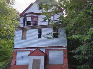 2877 Alpine Ave, Cleveland, OH 44104