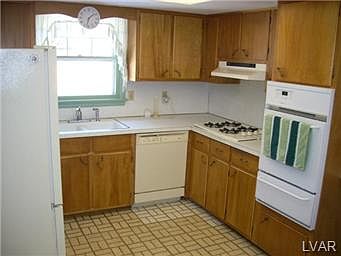 2nd image of 3627 Southwood Dr