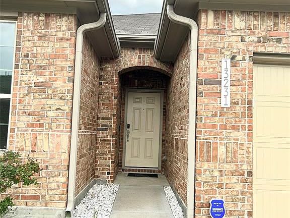 3rd image of 13231 Vallentine Row Dr