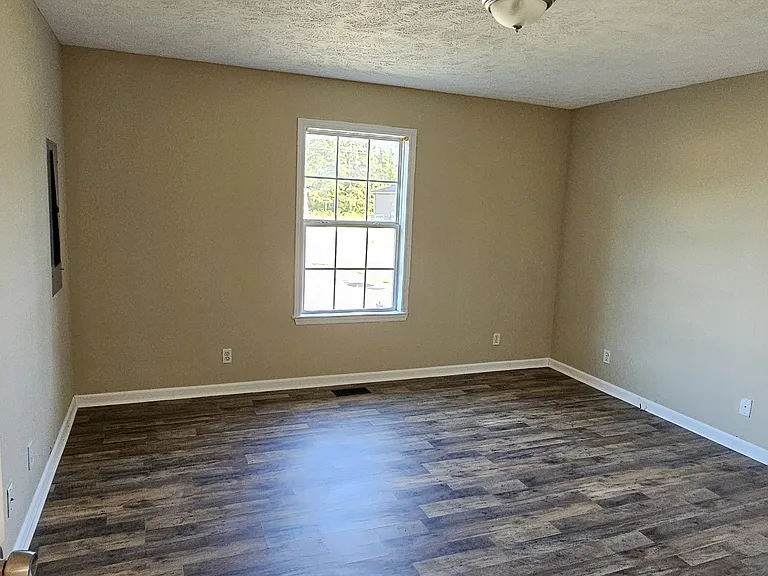 117 Dixie Ct — Photo 12