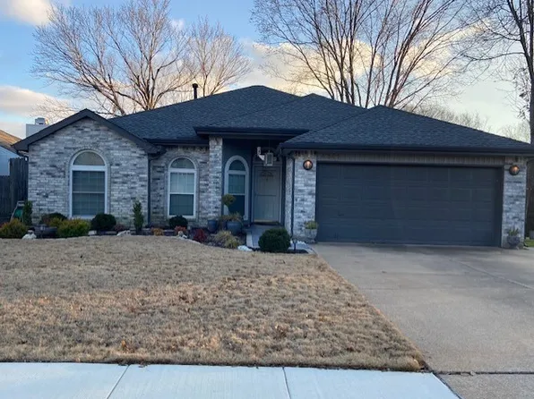 4341 Grason Dr, Grand Prairie, TX 75052