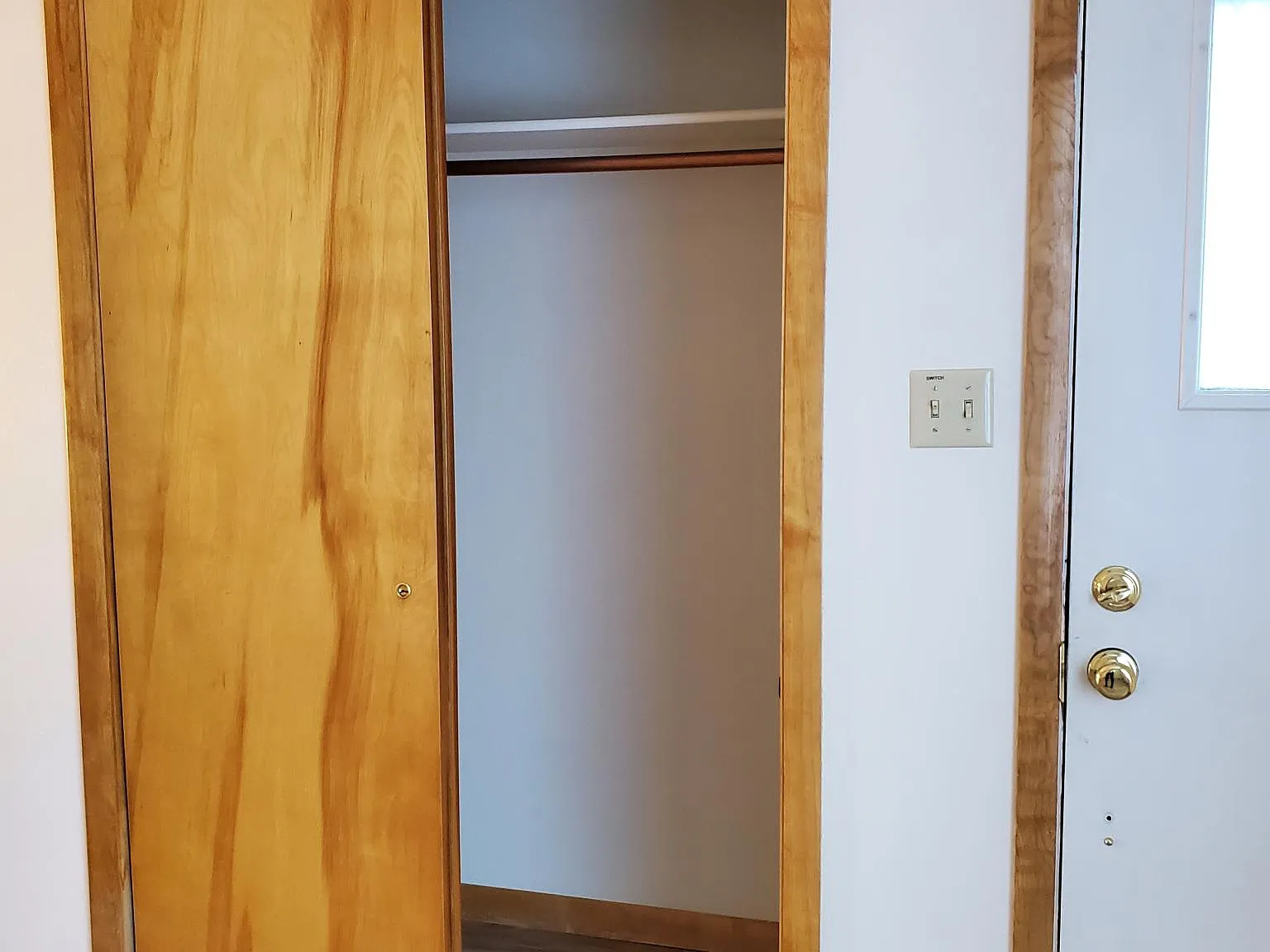 2 bed, 1090 sqft, $2,250 — Photo 3