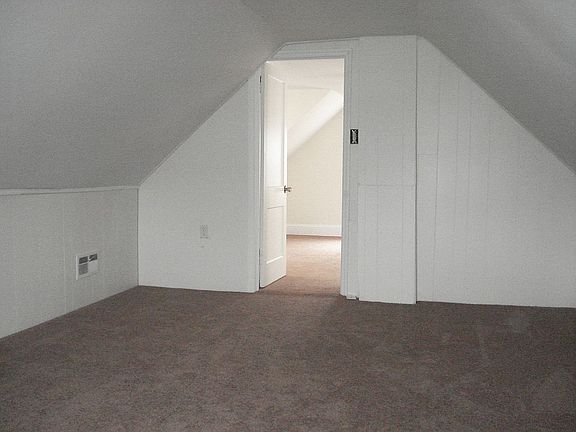 2nd Fl Bonus Room